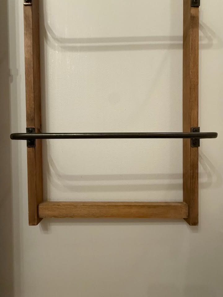 Farmhouse Towel or Blanket Ladder Decor- Like New - photo 4