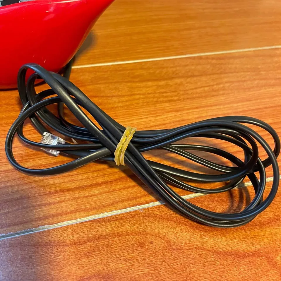 Urban Outfitters Lips Telephone image indicator(6)