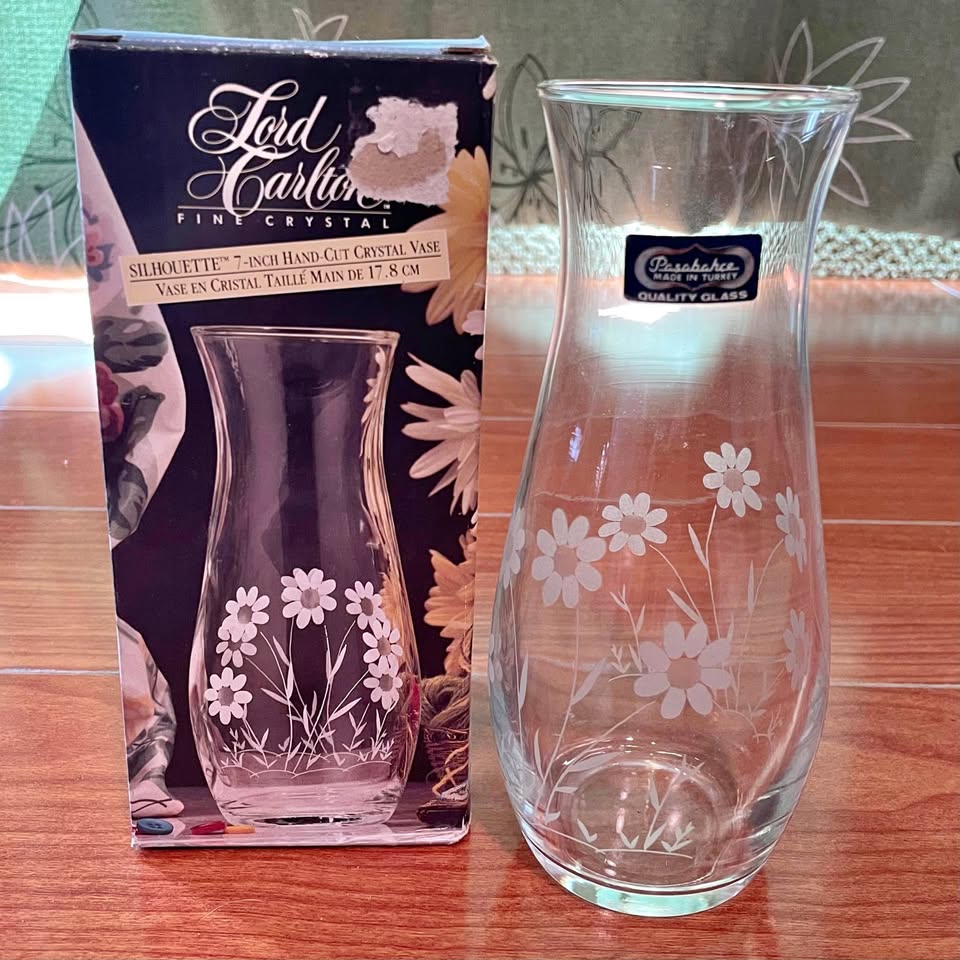 7” HAND-CUT CRYSTAL VASE with Floral Design