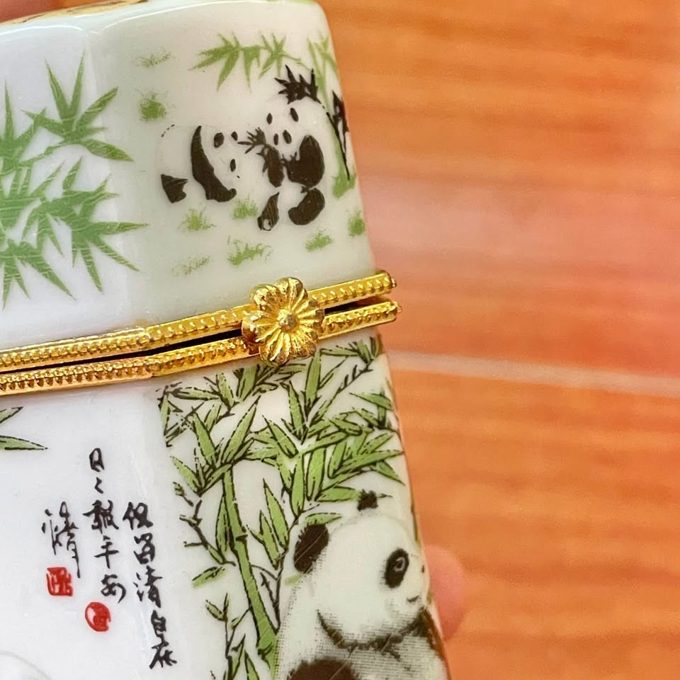 Vintage Lucky Panda Bamboo Trinket Box - photo 4