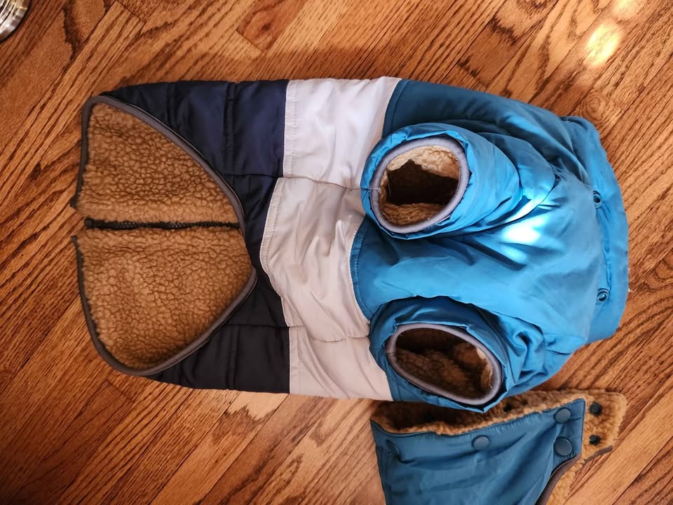 Arcadia Trail Puffer Dog Coat - Medium 26" girth - photo 2