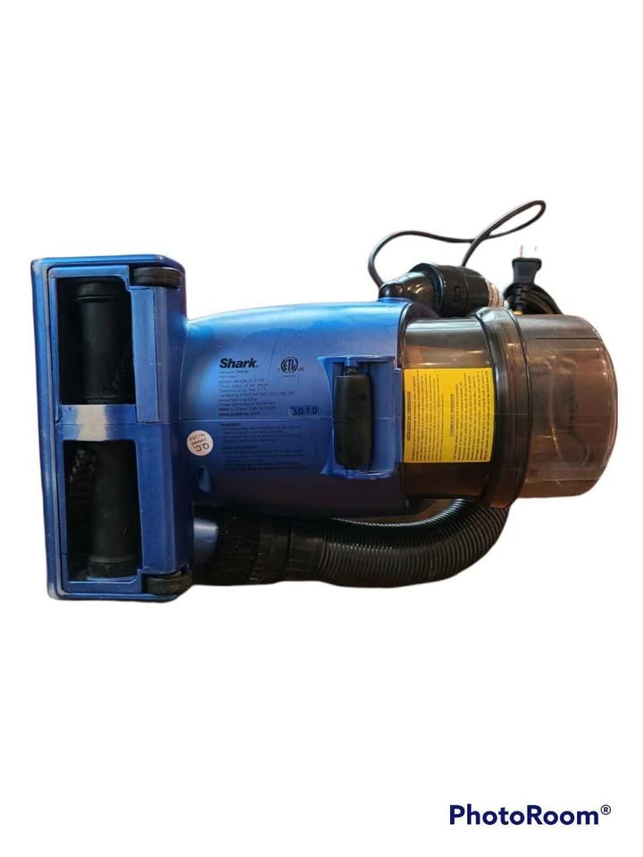 Powerful SHARK Bagless Cyclonic Hand Vac (V15Z) - photo 5