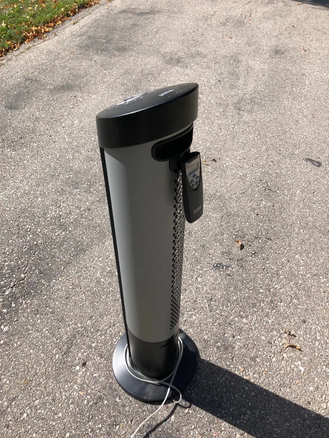 Seville Classics Tower Fan image indicator(3)