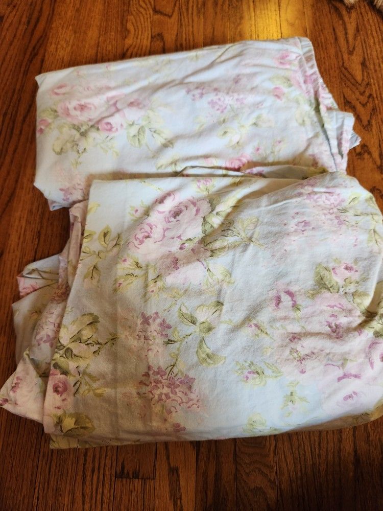 Blue Floral Flat & Fitted Sheets - Full size Bed