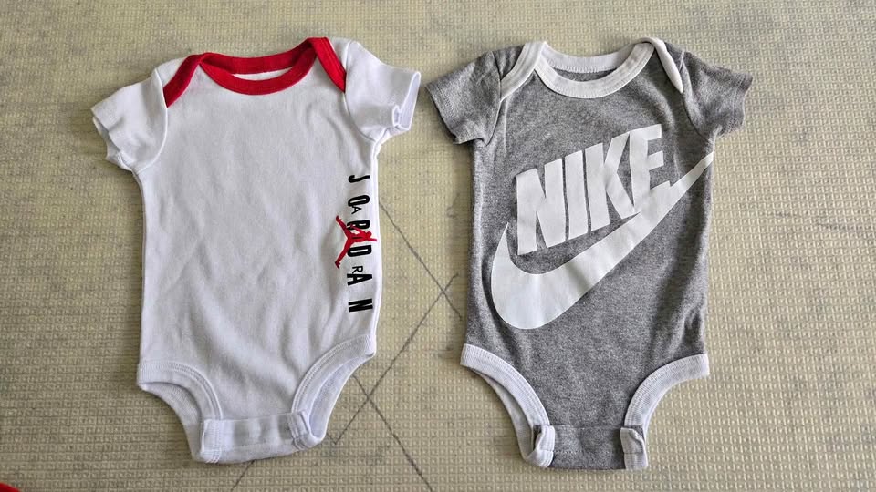 Infant Onesies/Bodysuits Size 6 month