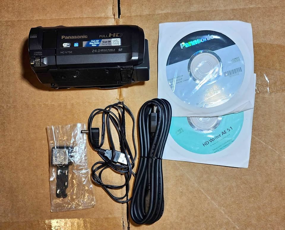 Panasonic HC-V759 Camcorder - Excellent Condition
