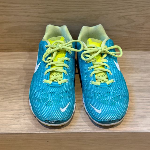 Women’s Nike 5.0 running sneaker