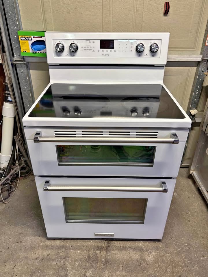 KitchenAid Electric double oven range 30"