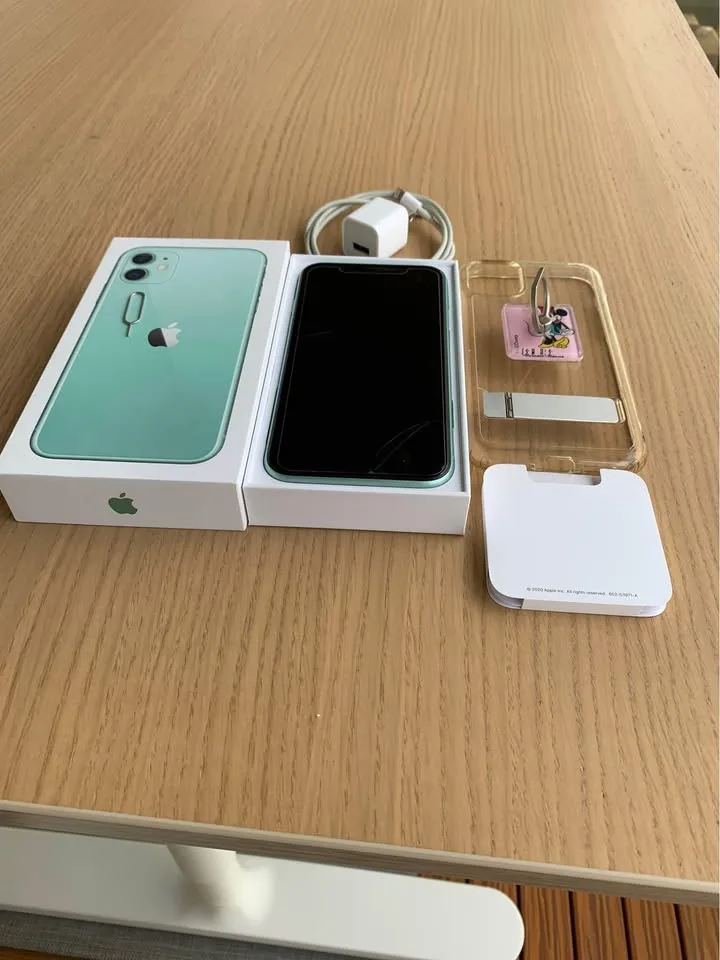 iPhone 11 – Mint Green (64 GB) | Excellent Condition image indicator(2)