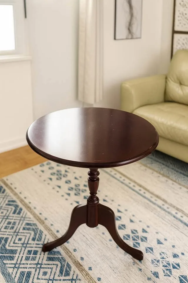 Elegant Vintage Solid Wood Pedestal Side Table image indicator(2)