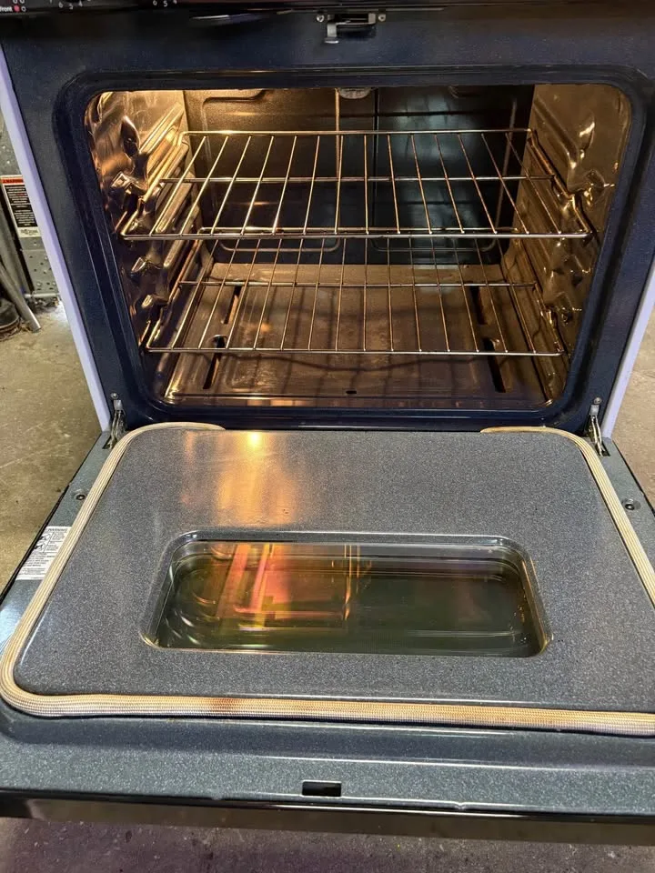 GE Hotpoint Natural Gas Range 30" image indicator(4)