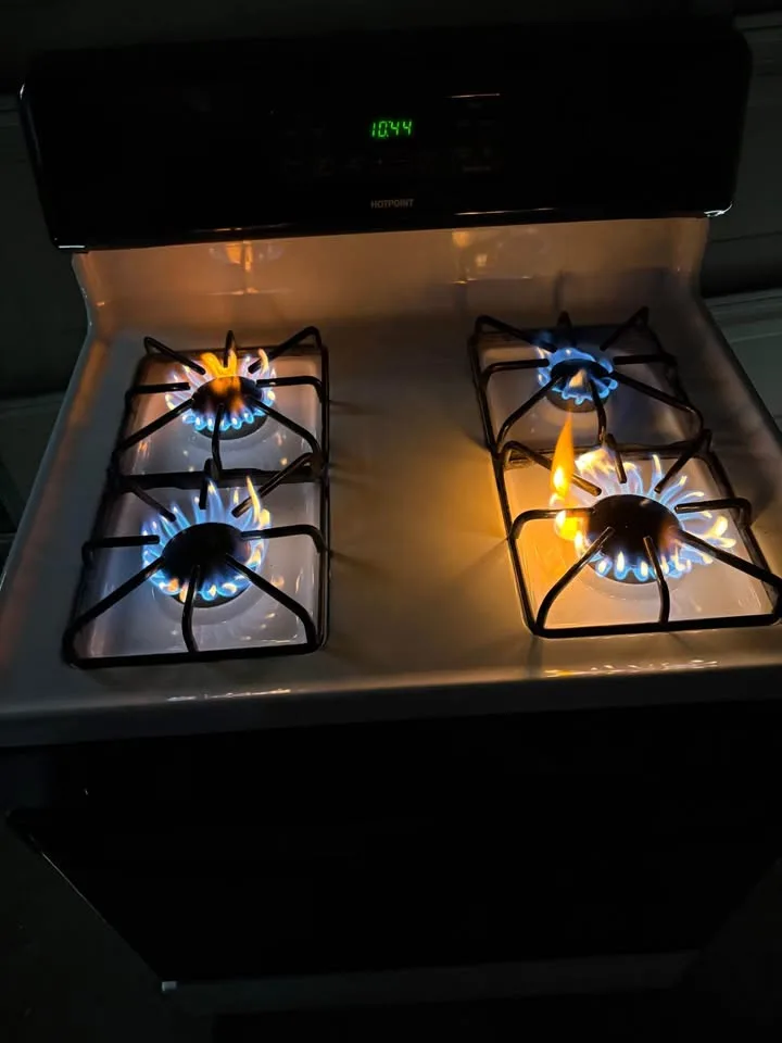 GE Hotpoint Natural Gas Range 30" image indicator(5)