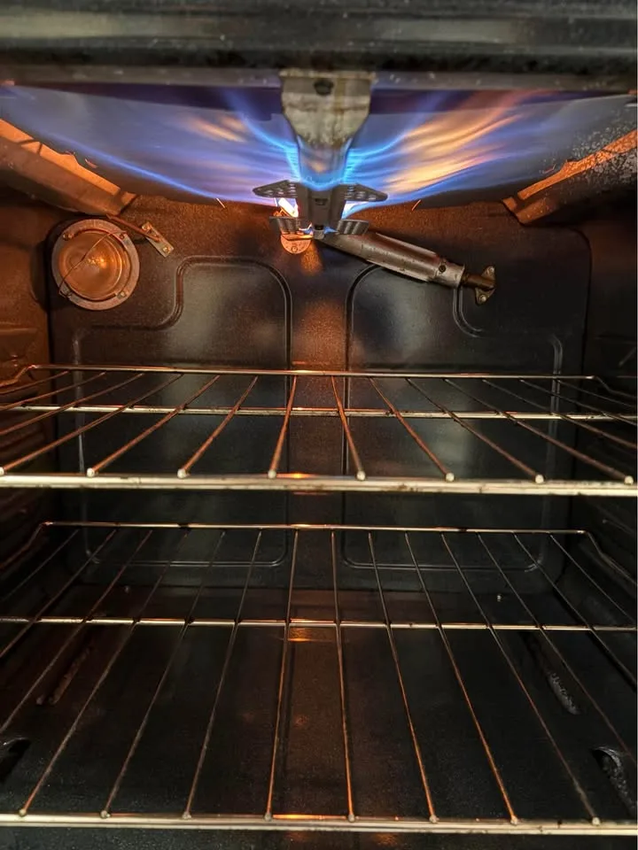 GE Hotpoint Natural Gas Range 30" image indicator(7)