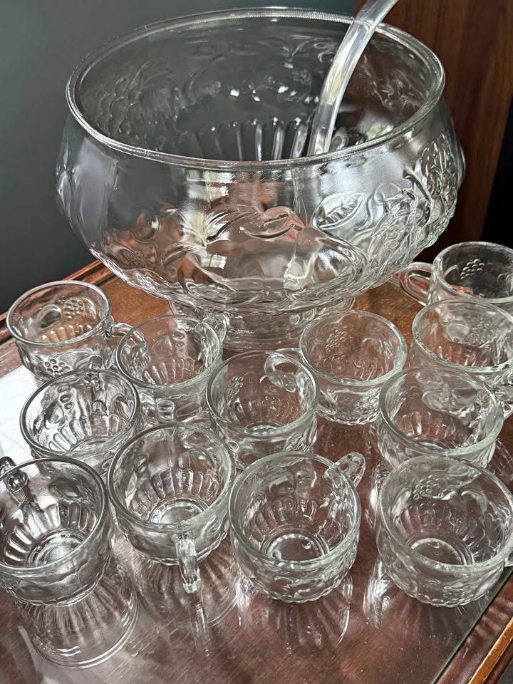 Punch bowl with 12 glasses