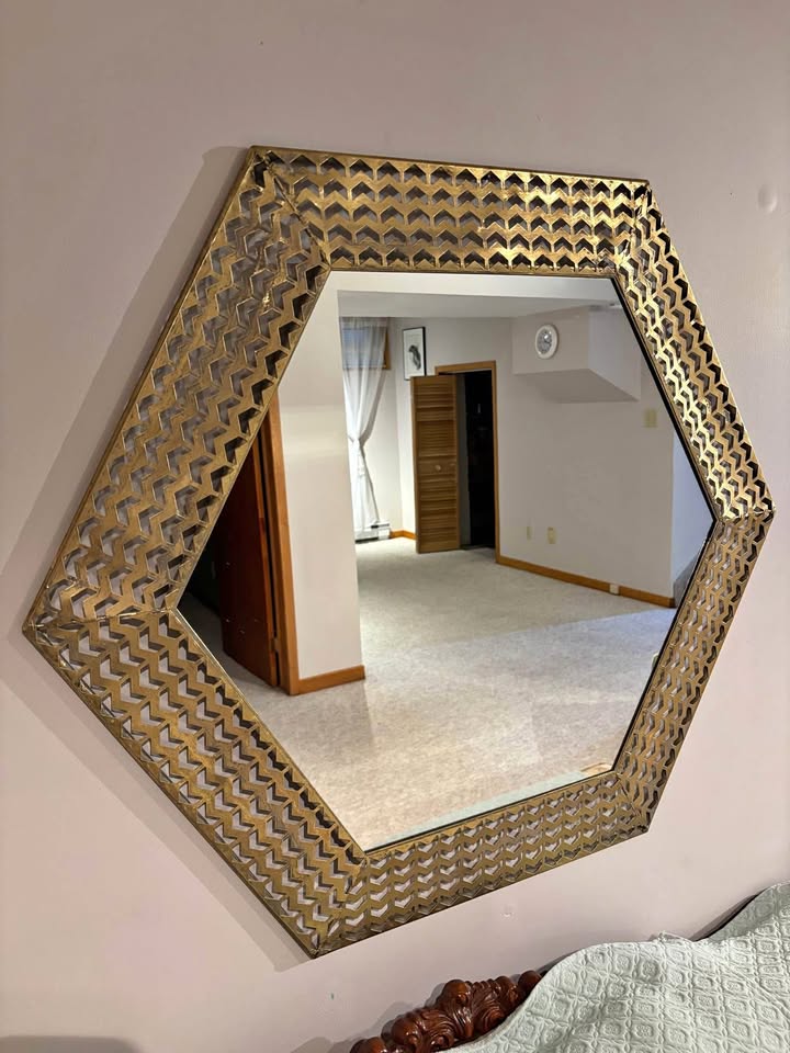 Heavy metal mirror