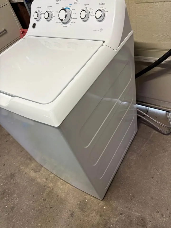Like New GE Top Load Washer 27" w/ 30-Day Warranty image indicator(3)
