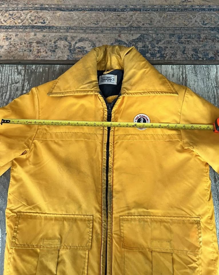 Mustang Floater Jacket, Medium - photo 5