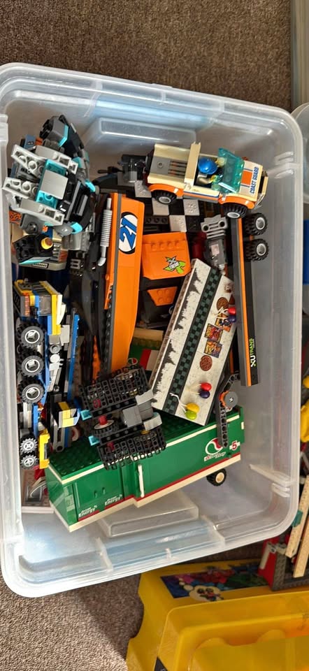 Lego lot want to sell all at once comes with instructions