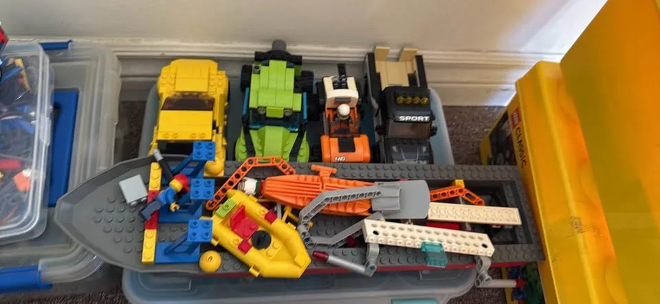 Lego lot want to sell all at once comes with instructions image indicator(5)
