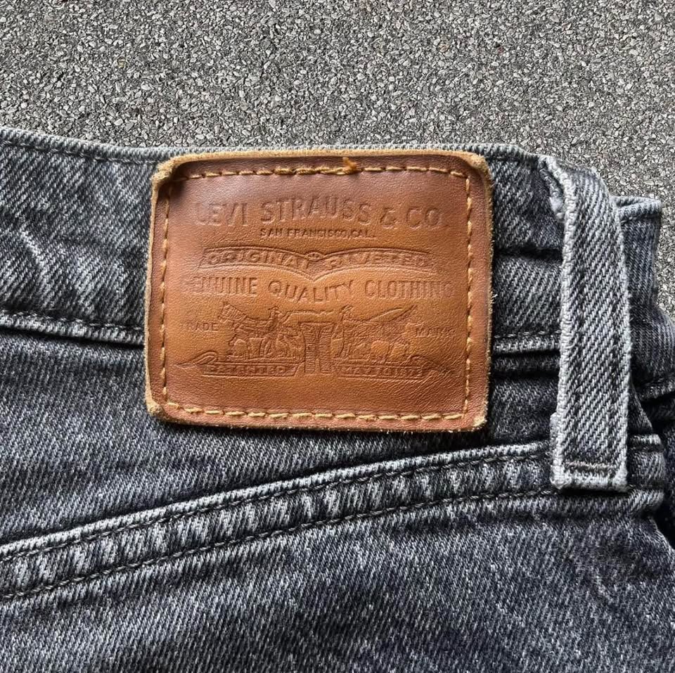 70s Levis mainline leather patch flares in Black - photo 3