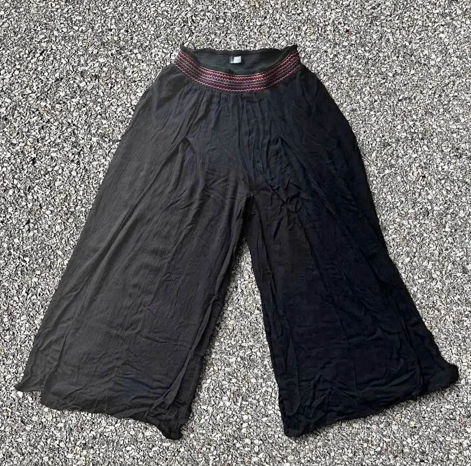 Black wide leg flare pants with red trim thumbnail