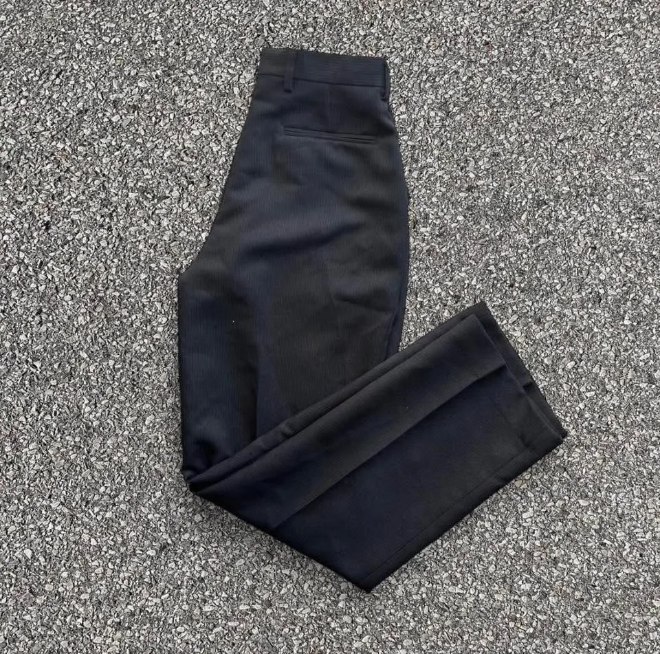 Black vintage high-waisted straight-leg trousers highwaisted image indicator(3)