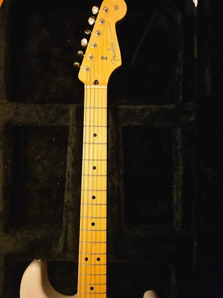 Fender Japan Hybrid II Stratocaster 2023 Electric Guitar image indicator(2)