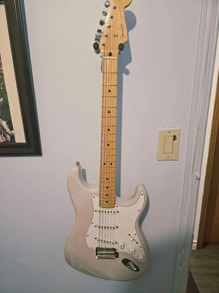 Fender Japan Hybrid II Stratocaster 2023 Electric Guitar image indicator(4)