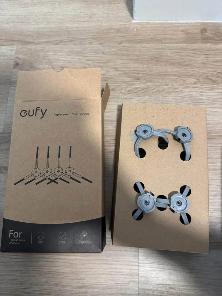 Eufy L60 Robot Vacuum - Self-Empty Station + Extras image indicator(6)