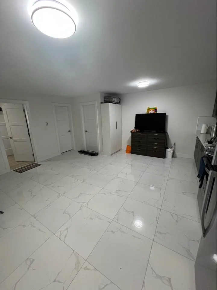 Private room for rent image indicator(2)