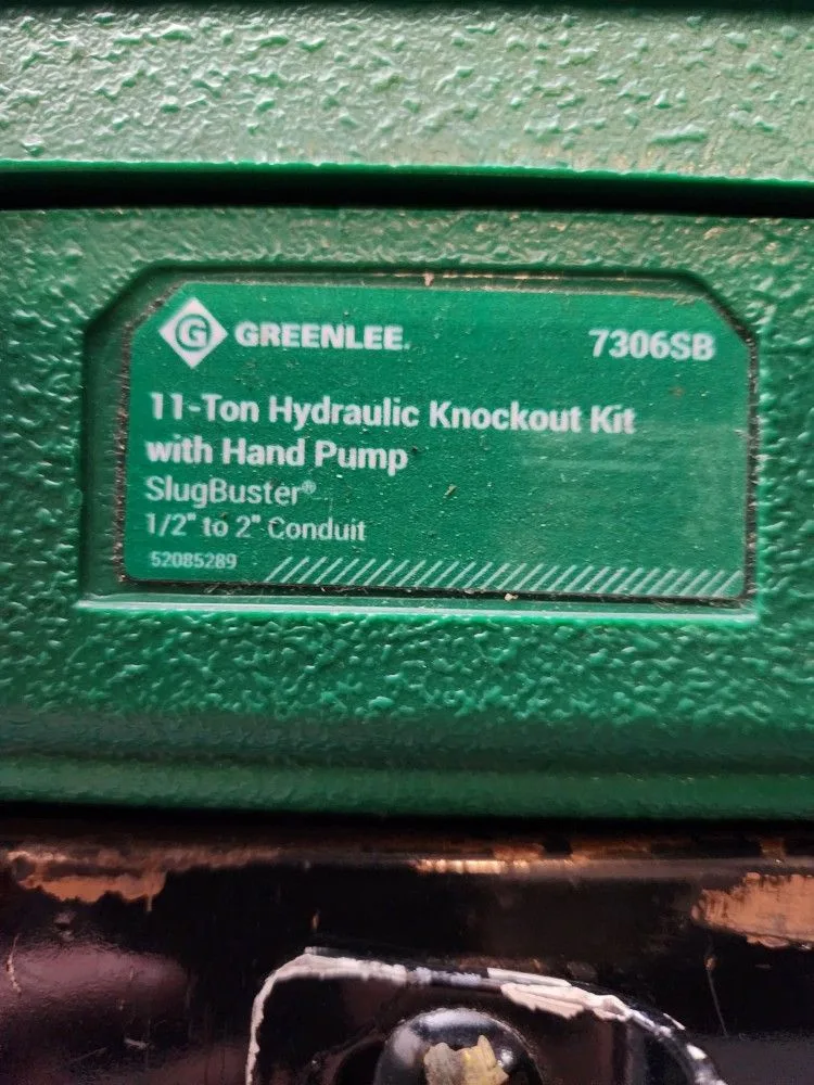 Hydraulic Knockout Kit with Hand Pump and Slug-Buster image indicator(4)