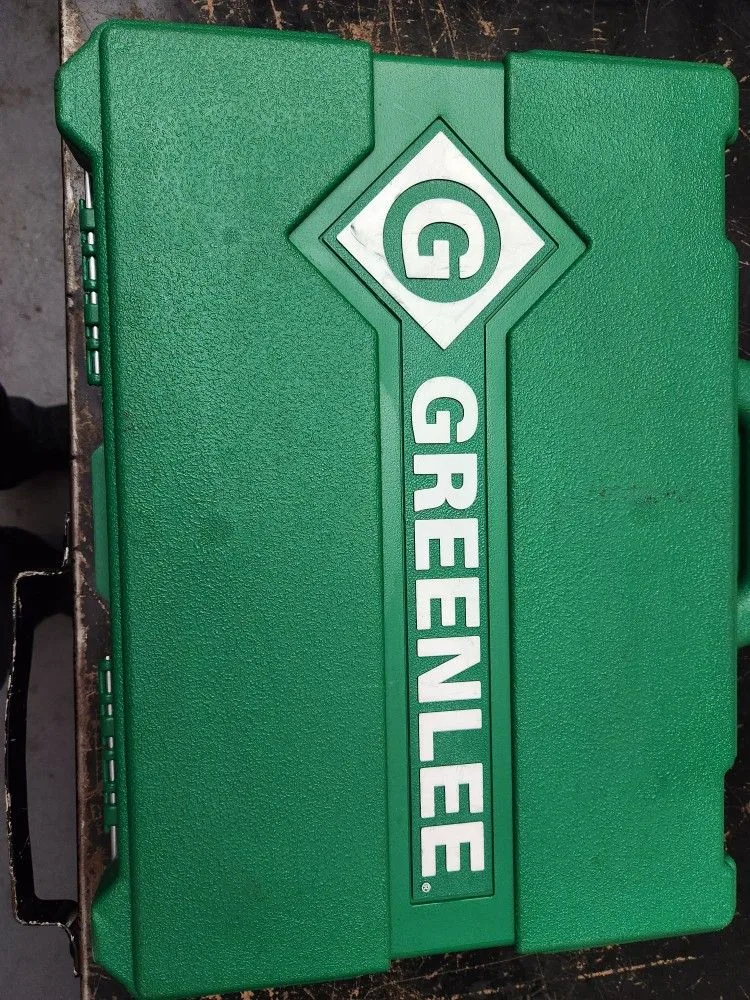 Hydraulic Knockout Kit with Hand Pump and Slug-Buster image indicator(5)