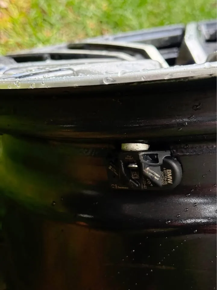 OEM 18” BMW 330i / M340i Rims on Continental All Season Tires image indicator(7)