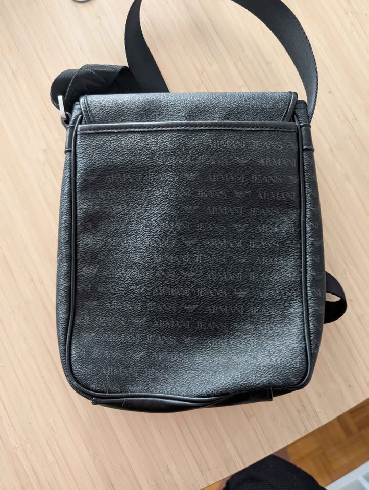 Shoulder tablet bag - photo 2