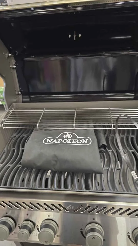 Napoleon rogue 525 propane barbecue grill image indicator(4)