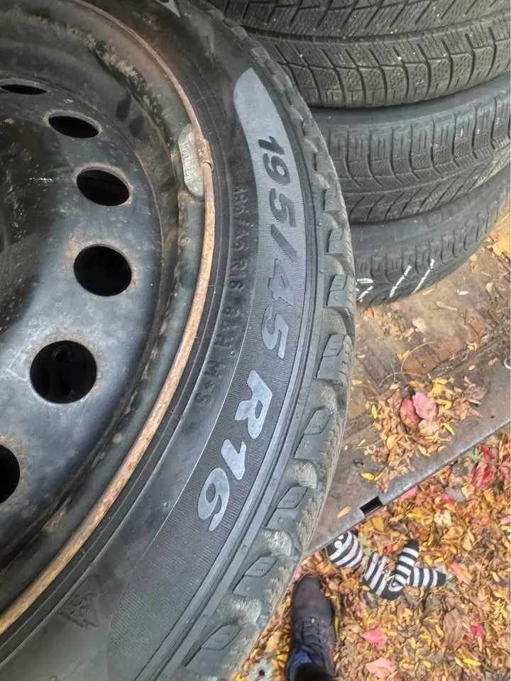 Pirelli winter tires image indicator(2)