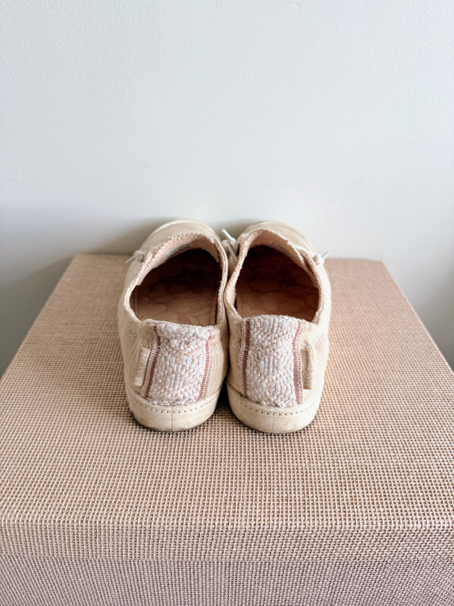 Roxy Beige Sneakers, Size 8 - photo 5