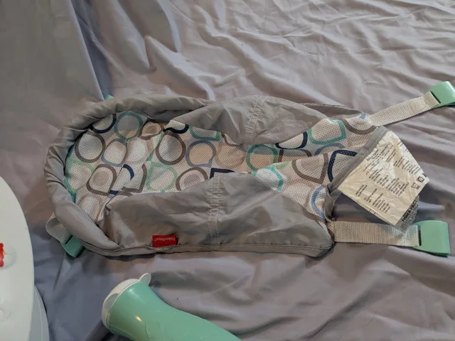 Fisher-Price 4-in-1 Sling ‘n Seat Tub Whale image indicator(4)