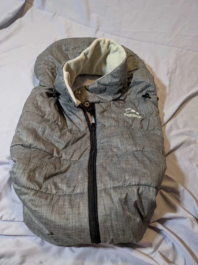 Peg Perego Igloo Cover in Slate image indicator(4)