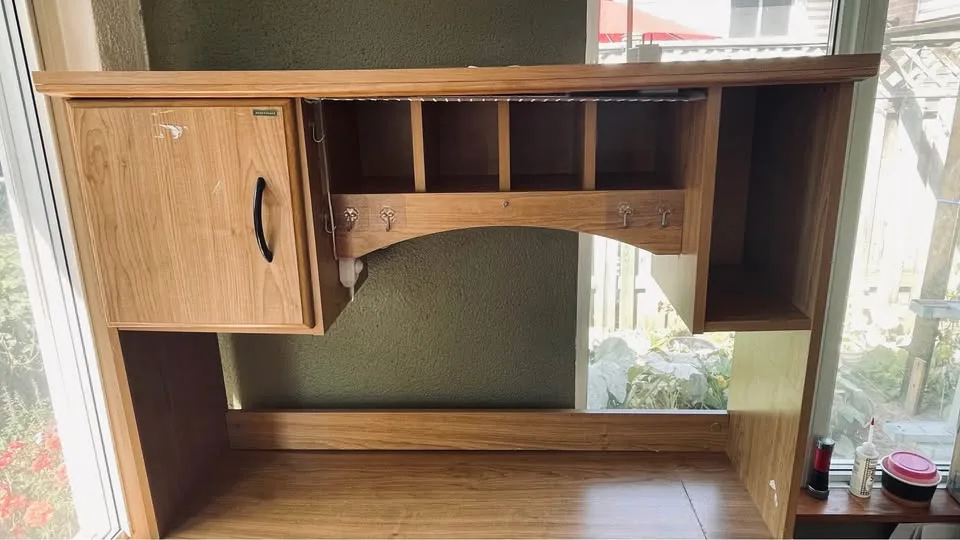 Computer table (with lot of storage) image indicator(2)