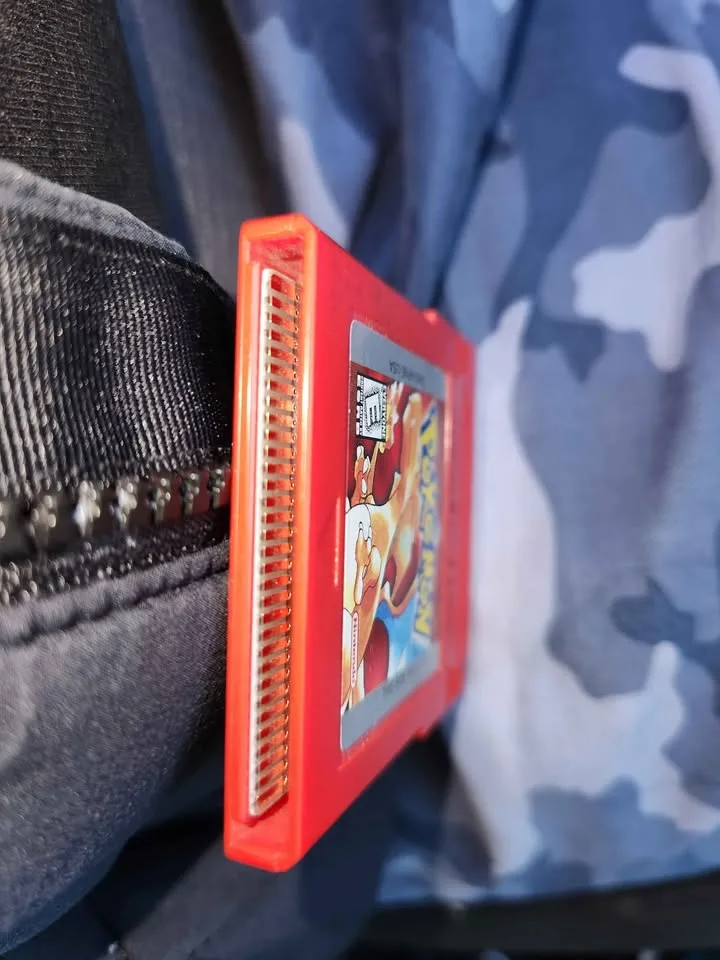 Authentic original Pokemon Red for Game Boy image indicator(3)