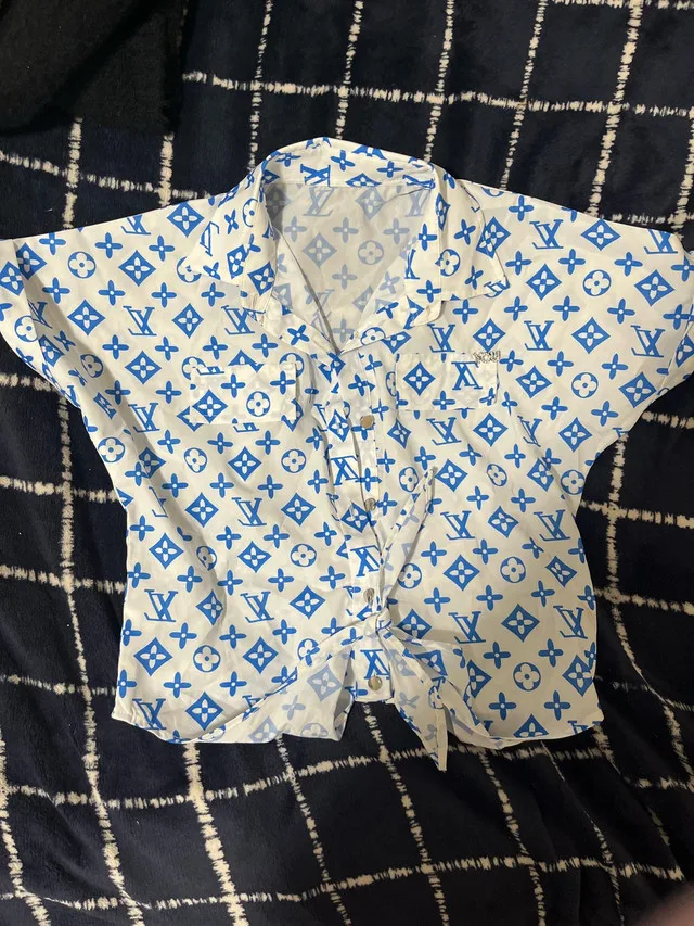 Kids shirt thumbnail