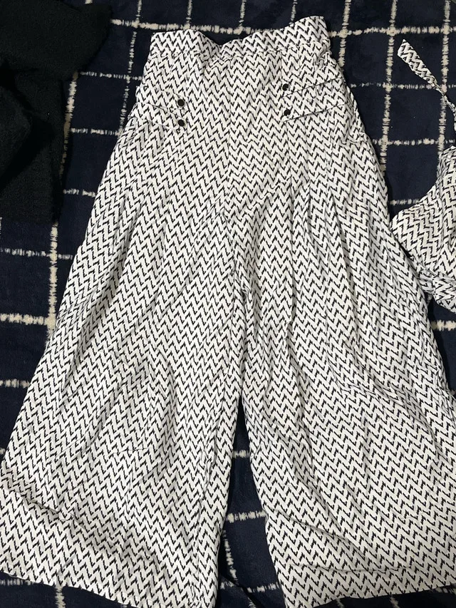 Kids outfit thumbnail