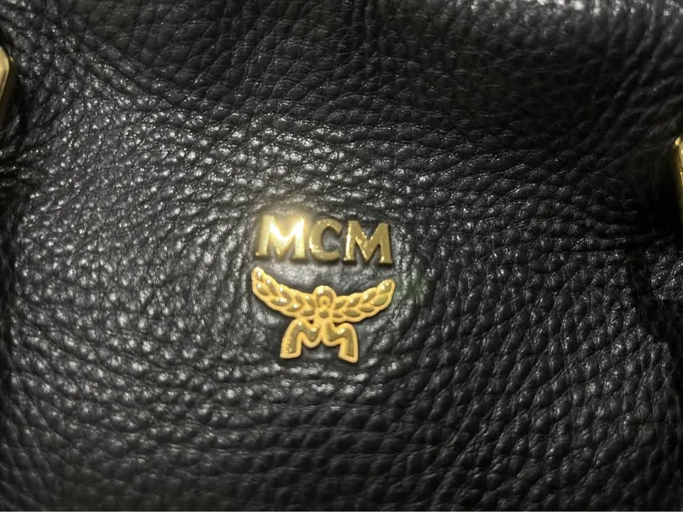 MCM leather handbag image indicator(7)