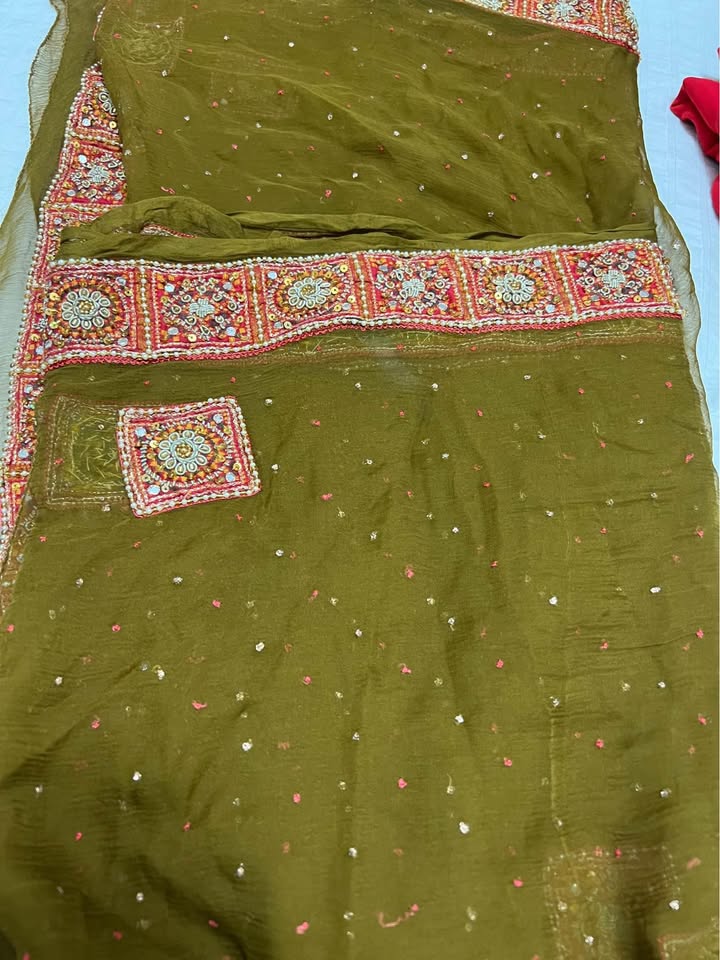 Silk Embriodered Dupatta only - photo 3
