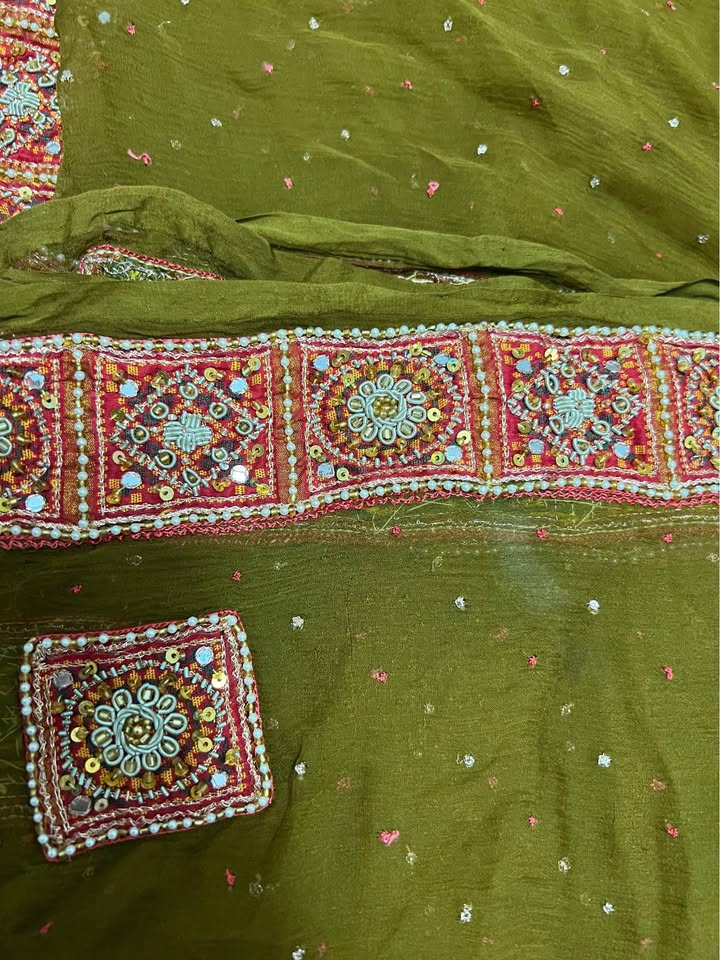 Silk Embriodered Dupatta only - photo 4