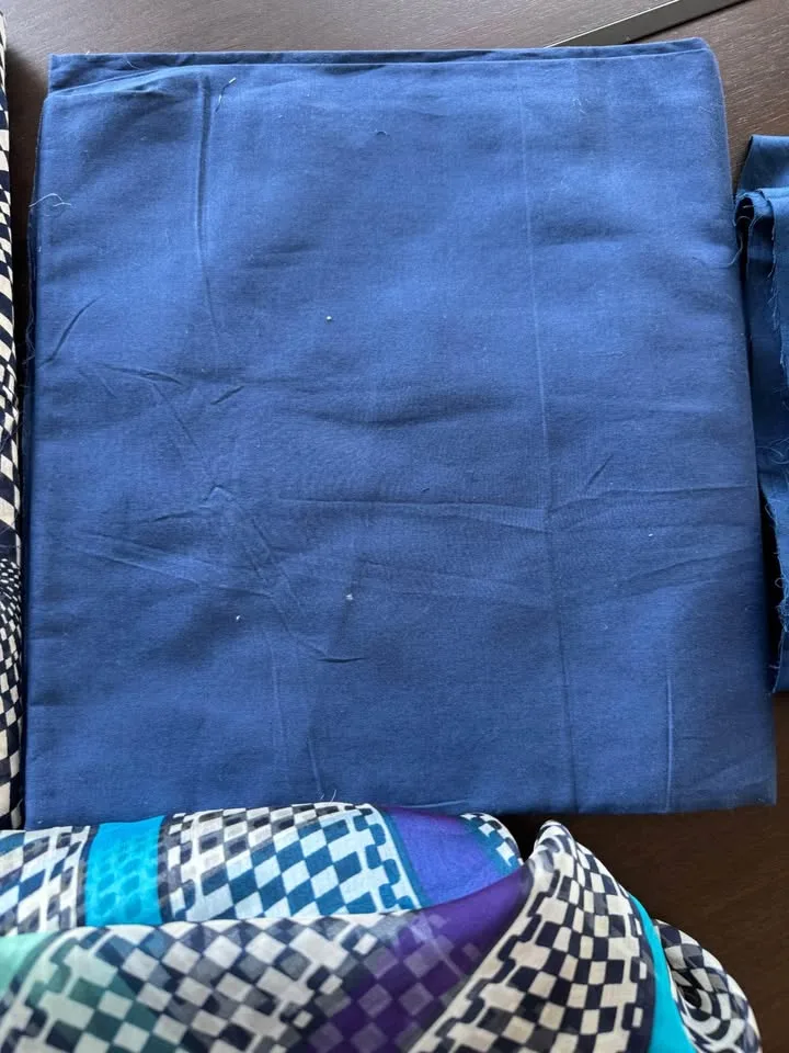 Al Karam cotton unstitched Pakistani suit for women image indicator(3)