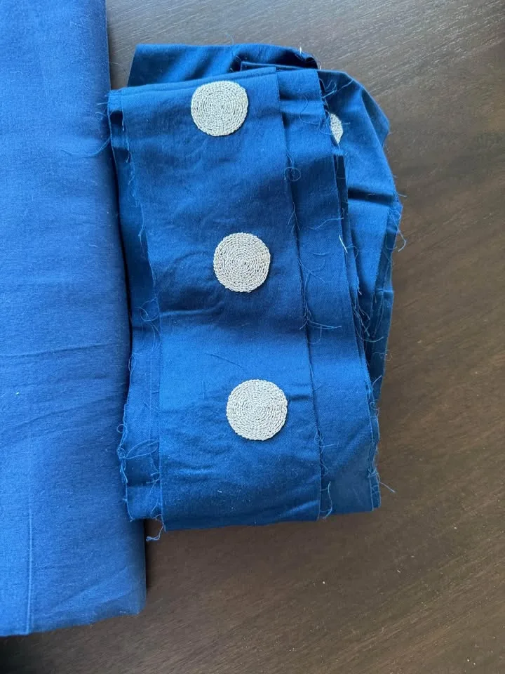 Al Karam cotton unstitched Pakistani suit for women image indicator(4)