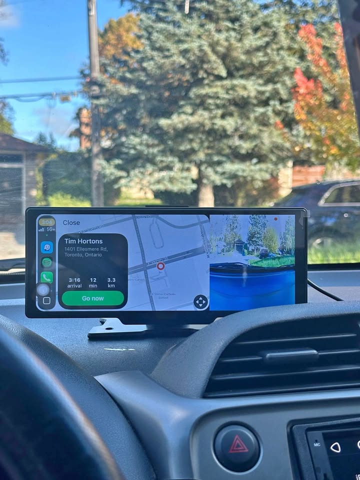 4K Dash Cam w/ Wireless Apple CarPlay & Android Auto Screen