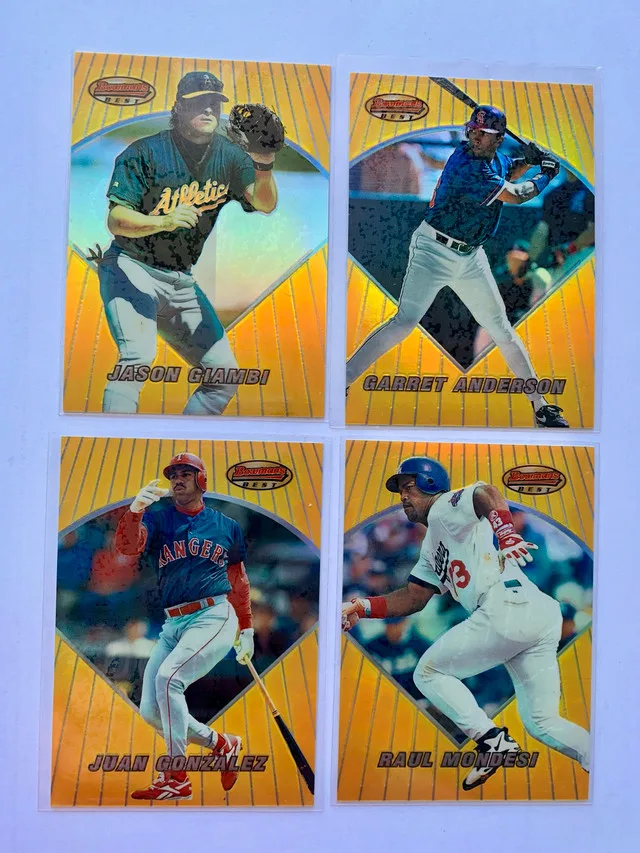 16 MLB Refractors thumbnail
